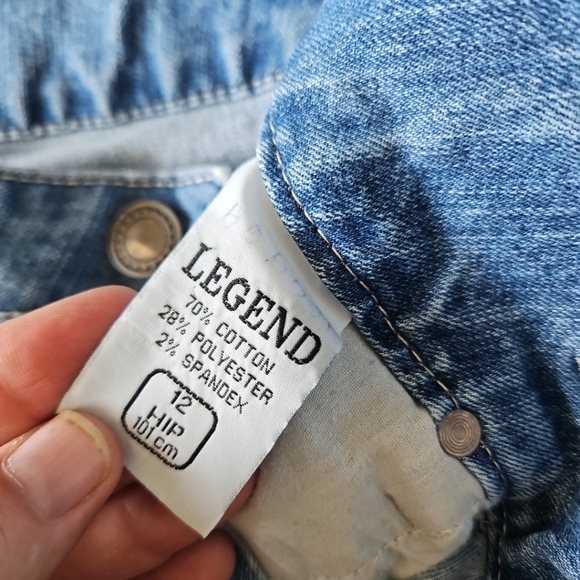 Legend Capri 12 Hip Jeans - Picture 2 of 8